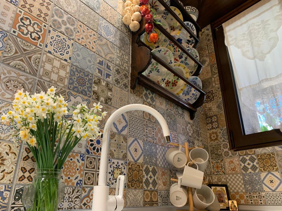 Areti'S Traditional House Apollona Bagian luar foto