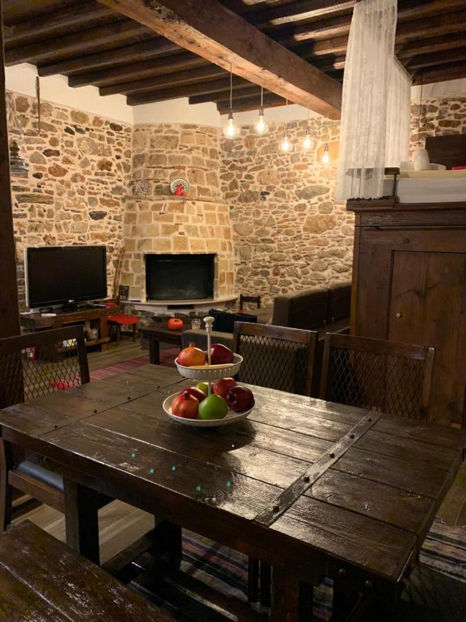 Areti'S Traditional House Apollona Bagian luar foto