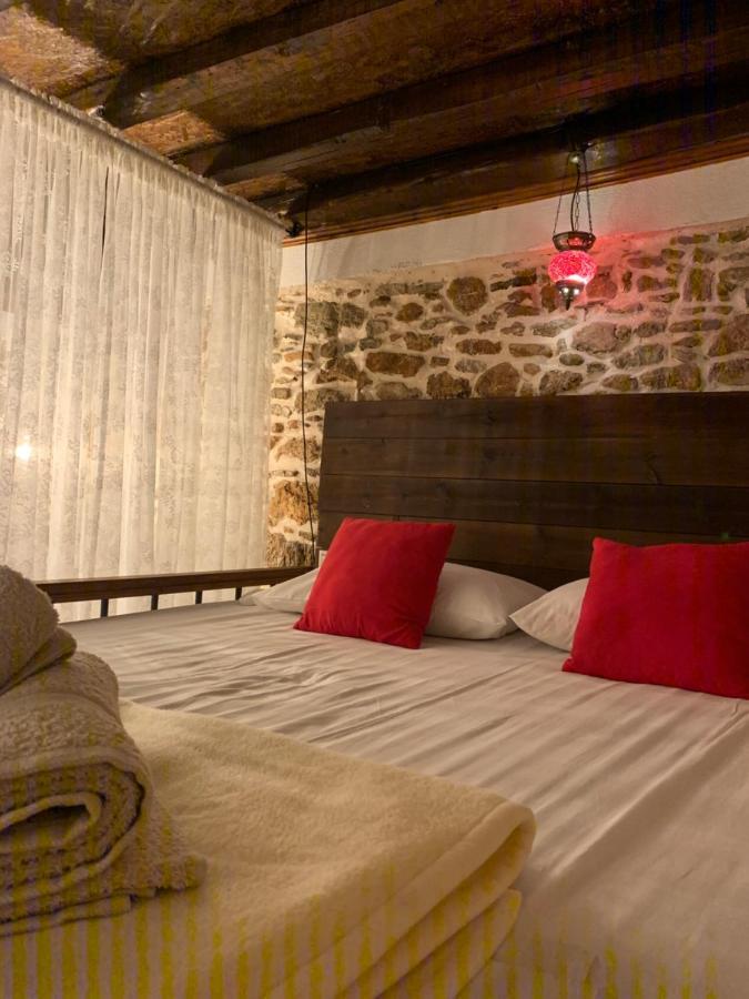 Areti'S Traditional House Apollona Bagian luar foto