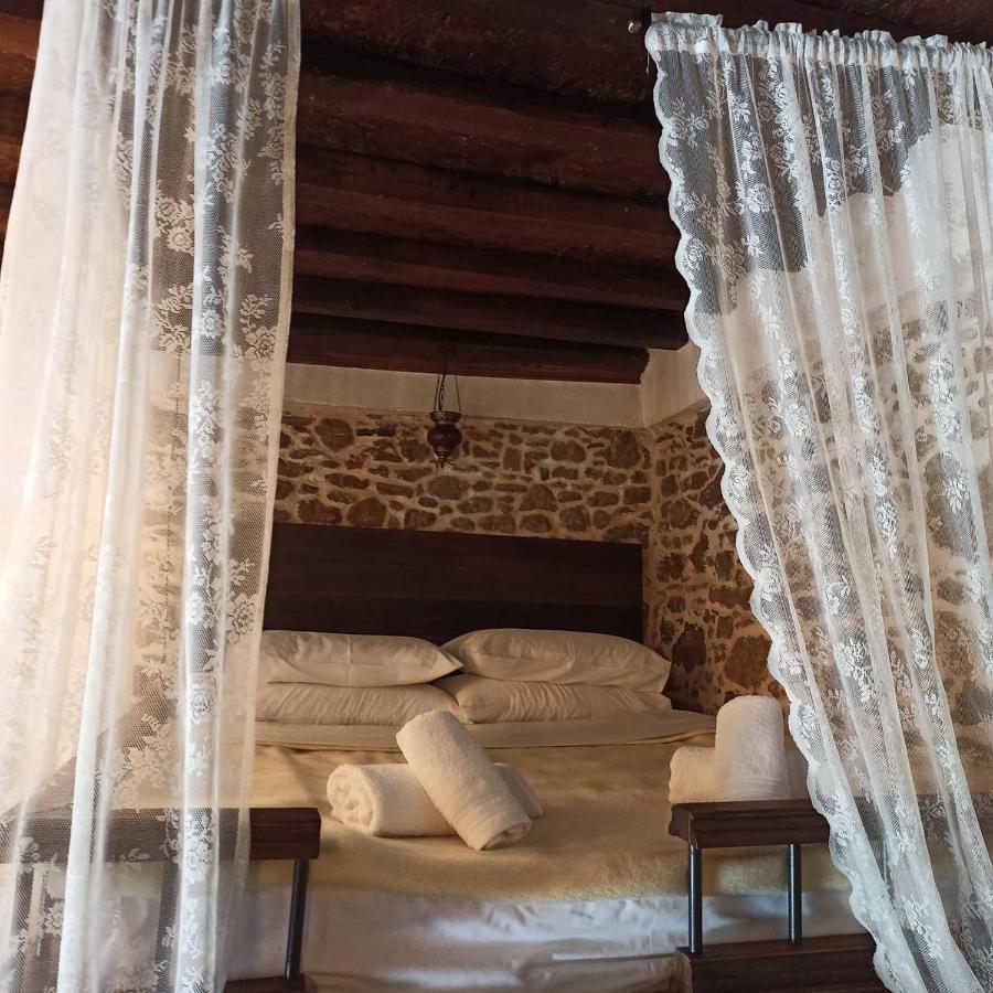 Areti'S Traditional House Apollona Bagian luar foto