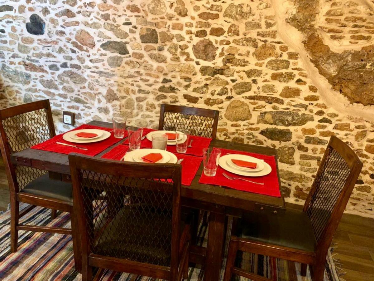 Areti'S Traditional House Apollona Bagian luar foto