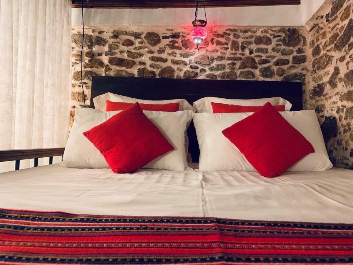 Areti'S Traditional House Apollona Bagian luar foto